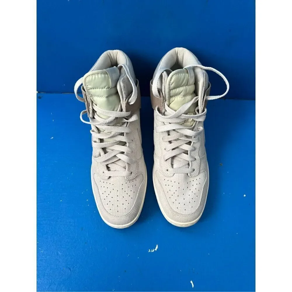 Nike Tan Ski High Dunks 845019-002 Size 9.5 women’s